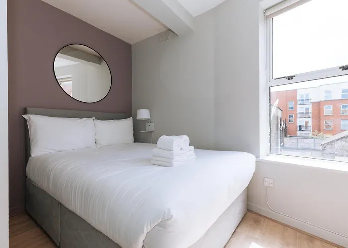 Relaxing 1bd Flat With A Roof Terrace - Portobello *